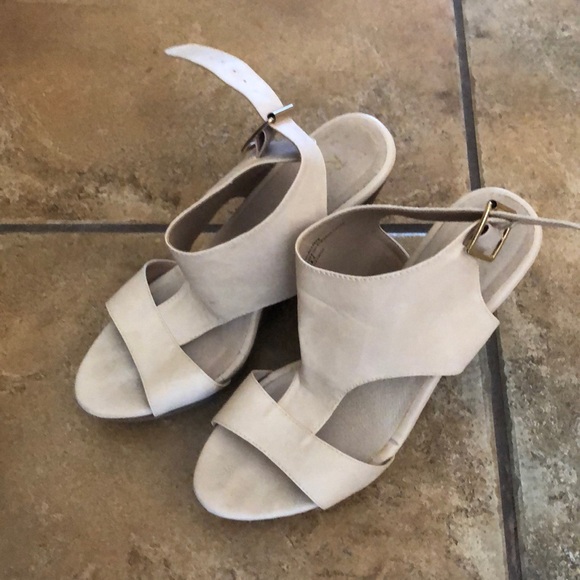 Wedges - Picture 1 of 3